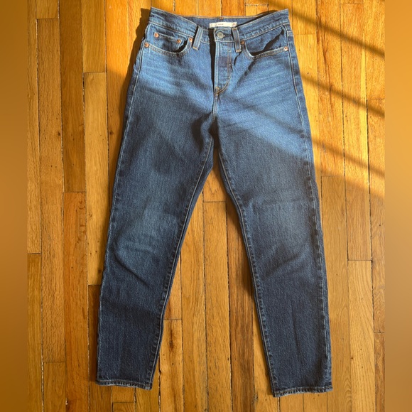 Levi 501 Wedgie - Picture 4 of 5